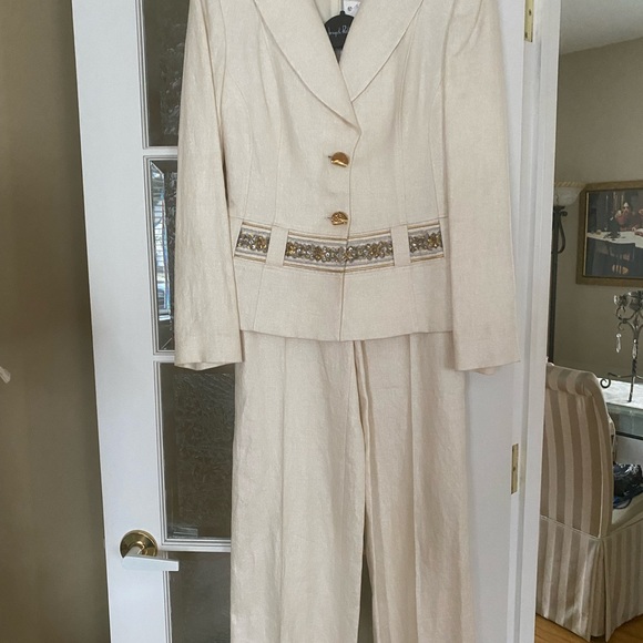 2 piece off white metallic shine pant and jacket. - Picture 2 of 5